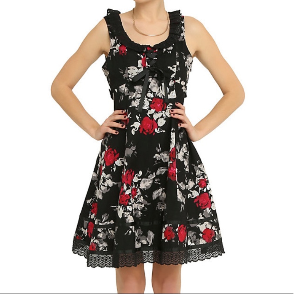 NWT Hot Topic red and black floral ruffle dress - Picture 1 of 14